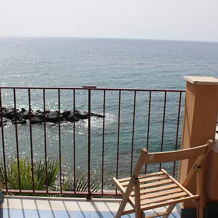 Vista D'incanto Giardini-Naxos